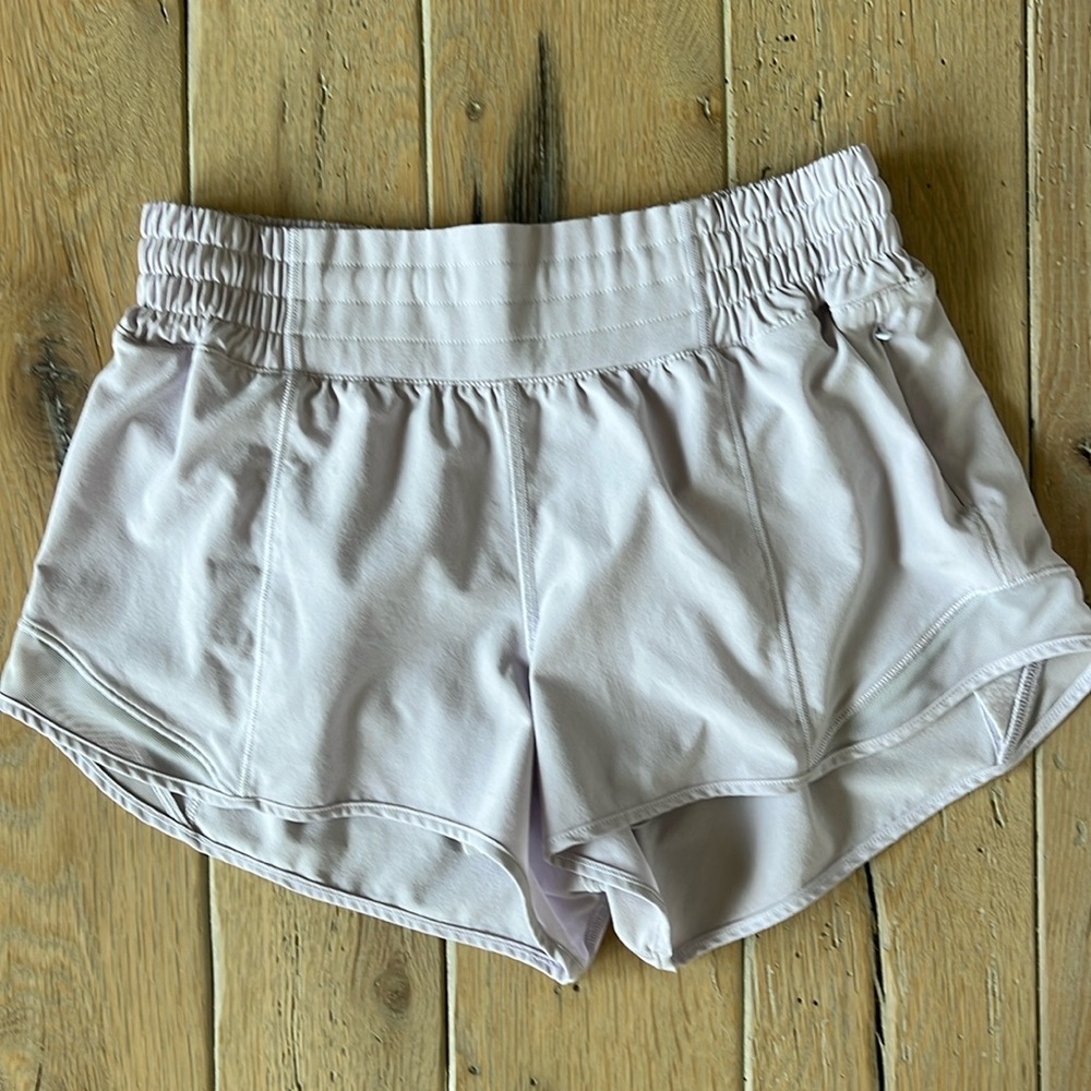Lululemon Hotty Hot midrise lined 2.5” short.  Size 4.